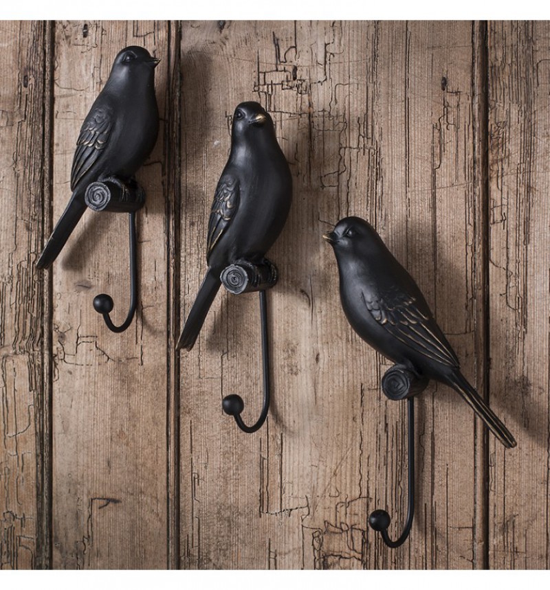 Gallery Avery Resin Bird Hooks Set of 3