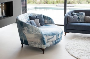 Fama Astoria Armchair