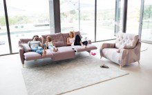 Fama Avalon Sofa