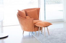 Fama Volta Armchair