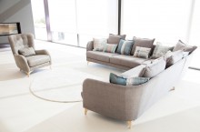 Fama Nadine Sofa