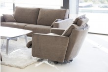 Fama Bonne Armchair