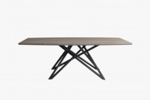 Qualita Korgen Dining Table
